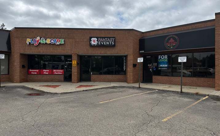 Pictures of Retail property located at 23327 Orchard Lake Rd, Farmington, MI 48336 for lease - image #1