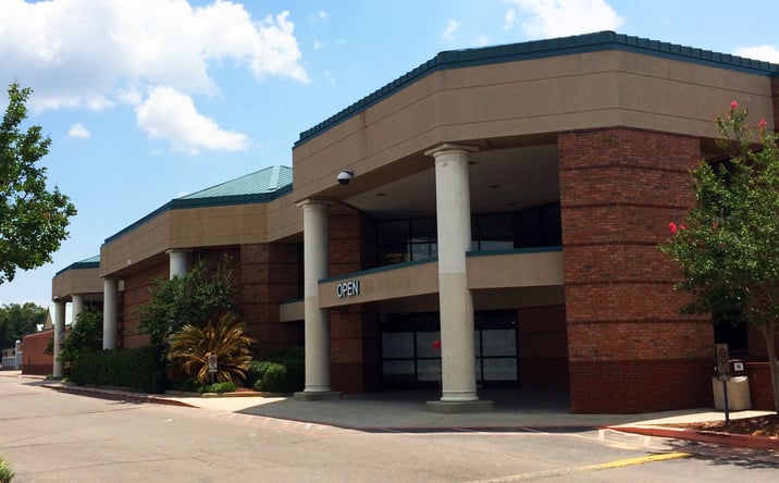 Pictures of Retail property located at 306 S University Blvd, Mobile, AL 36609 for lease - image #1