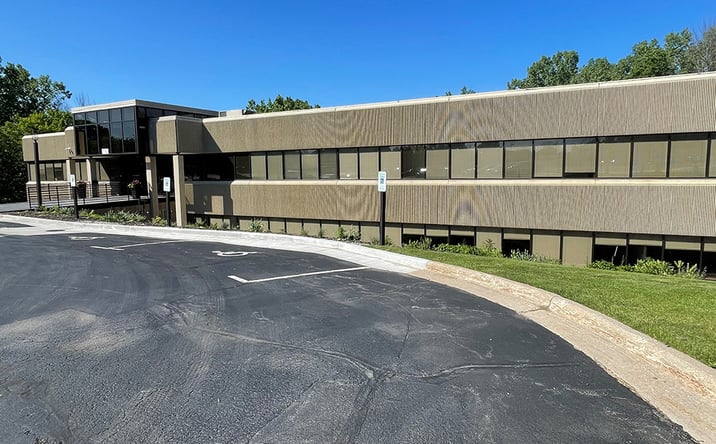 Pictures of Office property located at 1150 Springhurst Dr, Green Bay, WI 54304 for lease - image #1