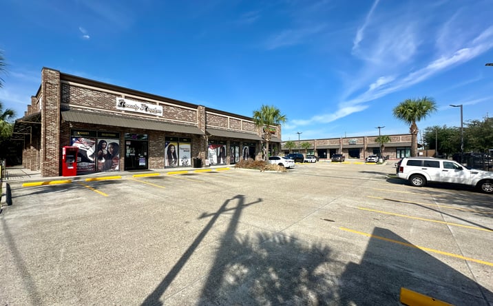 Pictures of Retail property located at 2101 S Claiborne Ave, New Orleans, LA 70125 for lease - image #1
