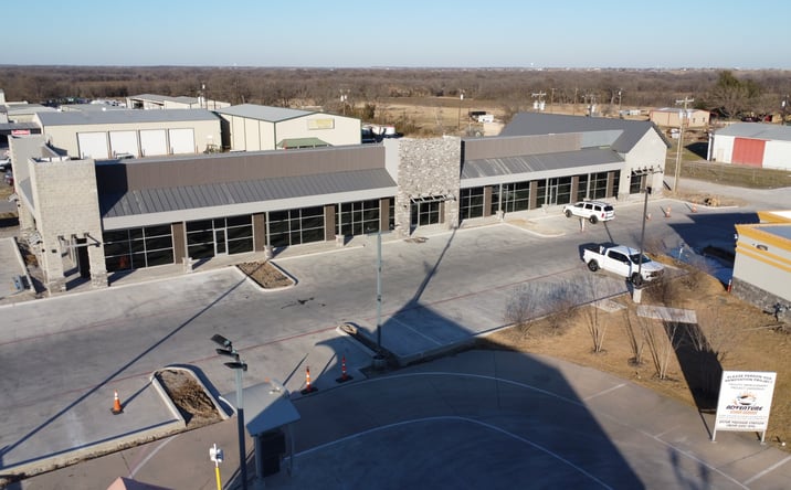 Pictures of Retail property located at 520 Topeka Ave., Justin, TX 76247 for lease - image #1