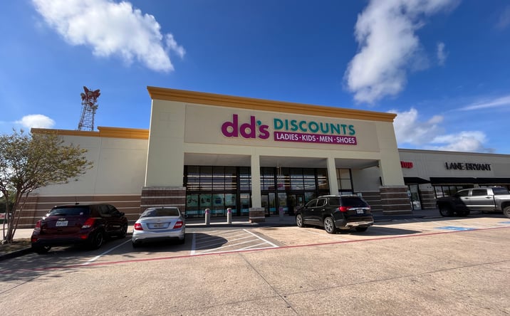 Pictures of Retail property located at 19507 I-45, Spring, TX 77388 for lease - image #1