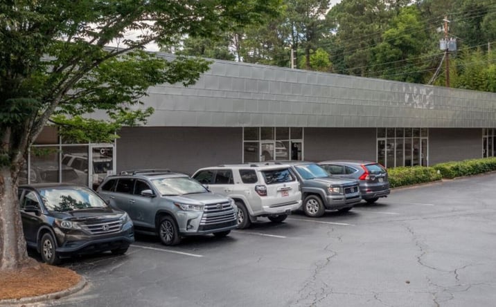 Pictures of Industrial property located at 2144 Hills Ave NW, Atlanta, GA 30318 for lease - image #1