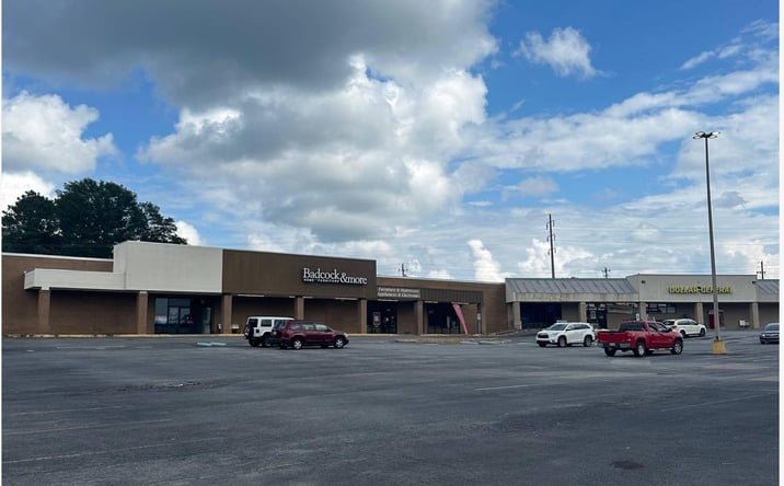 Pictures of Retail, Office property located at 1219 Cherokee Rd, Alexander City, AL 35010 for lease - image #1