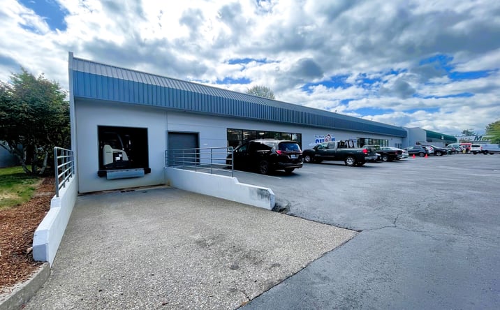 Pictures of Office, Industrial property located at 902 N Hayden Meadows Dr, Portland, OR 97217 for lease - image #1