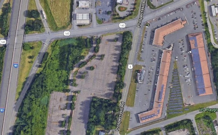 Pictures of Retail, Office, Restaurant property located at 2 N Rd, East Windsor, CT 06088 for lease - image #1