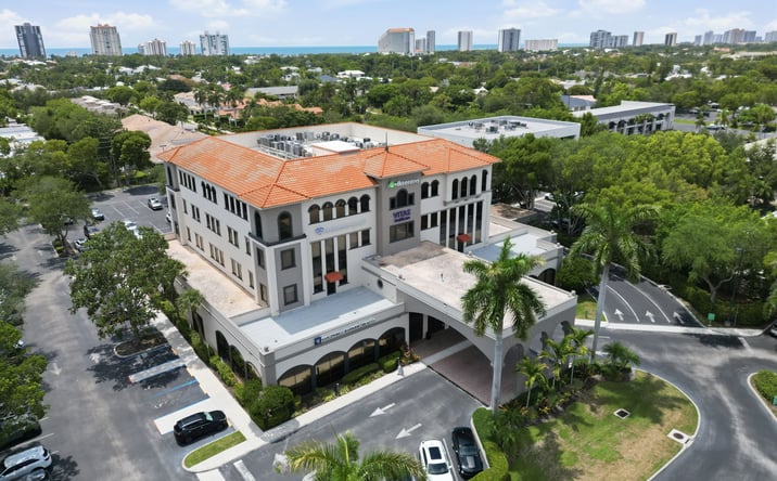Pictures of Office property located at 4851 Tamiami Trail N, Naples, FL 34103 for lease - image #1