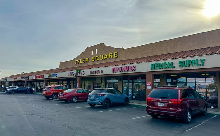 Pictures of Retail property located at 10286 Indiana Ave, Riverside, CA 92503 for lease - image #1