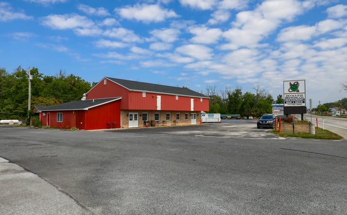 Pictures of Restaurant property located at 9 N U.S. 15, Dillsburg, PA 17019 for lease - image #1
