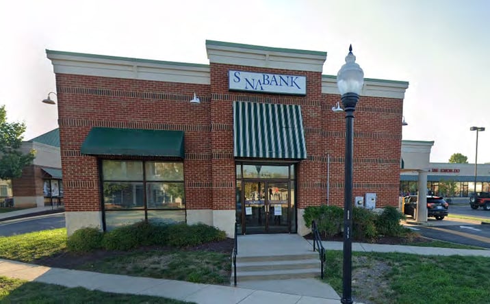 Pictures of Retail property located at 43063 - 43114 Peacock Market Plaza, South Riding, VA 20152 for lease - image #1