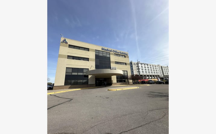 Pictures of Office property located at 1515 S Clifton Ave, Wichita, KS 67218 for lease - image #1