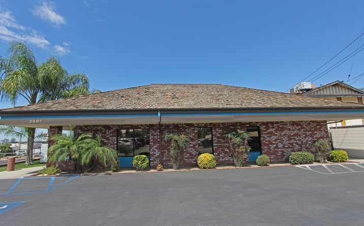 Pictures of Office property located at 3807 Union Ave, Bakersfield, CA 93305 for lease - image #1