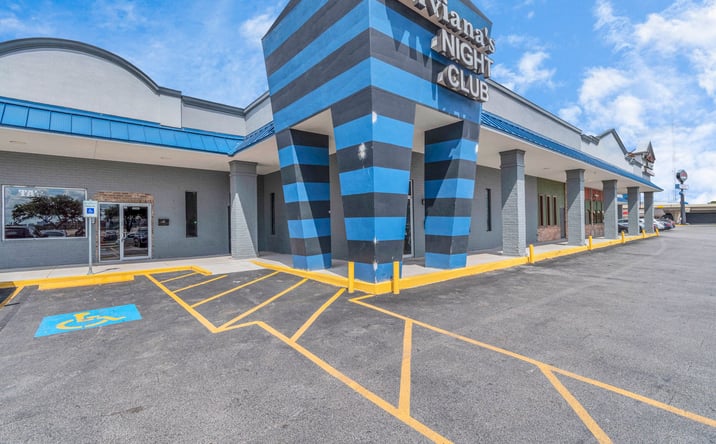 Pictures of Retail, Office property located at 4622 Dacoma St, Houston, TX 77092 for lease - image #1