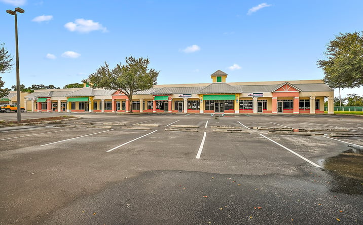 Pictures of Retail, Office, Restaurant property located at 20180 US Hwy 27, Clermont, FL 34715 for lease - image #1