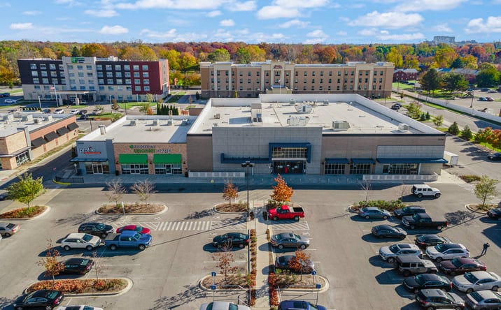 Pictures of Retail property located at 3420 Secor Rd, Toledo, OH 43606 for lease - image #1