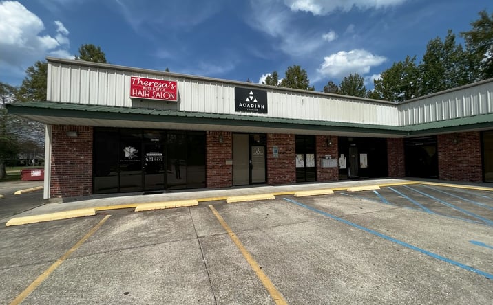Pictures of Retail property located at 17301 Jefferson Hwy, Baton Rouge, LA 70817 for lease - image #1