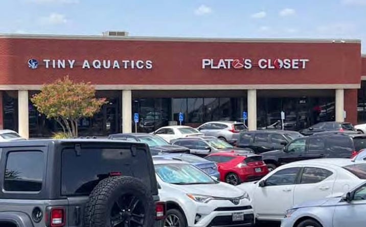 Pictures of Retail, Office, Restaurant property located at 2000 S I-35 Frontage Rd, Round Rock, TX 78681 for lease - image #1
