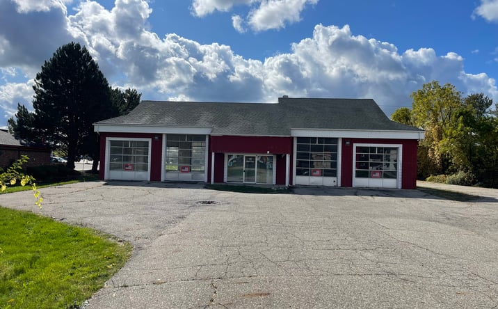 Pictures of Retail property located at 530 E Saginaw Hwy, Grand Ledge, MI 48837 for lease - image #1