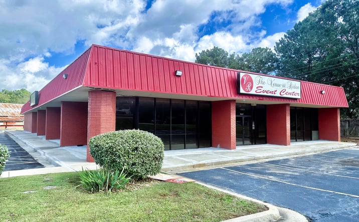 Pictures of Retail property located at 4964 Redan Road, Stone Mountain, GA 30088 for lease - image #1