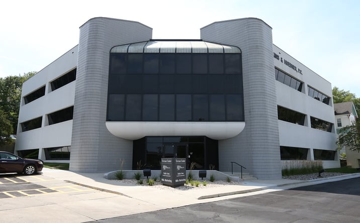 Pictures of Office property located at 2700 Grand Ave, Des Moines, IA 50312 for lease - image #1
