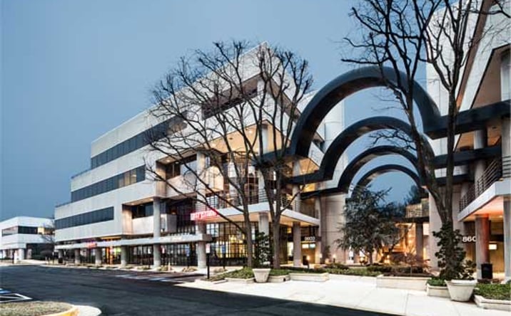 Pictures of Retail, Office property located at 8603 Westwood Center Dr, Vienna, VA 22182 for lease - image #1
