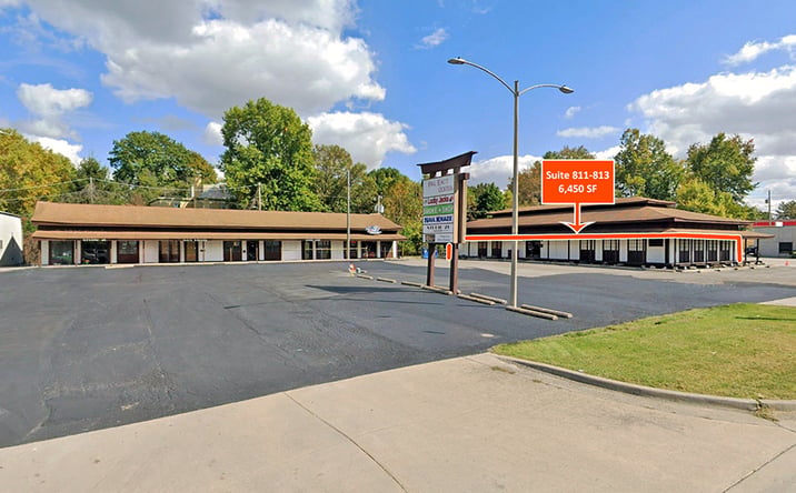 Pictures of Retail, Office property located at 811 S Belt W, Belleville, IL 62220 for lease - image #1