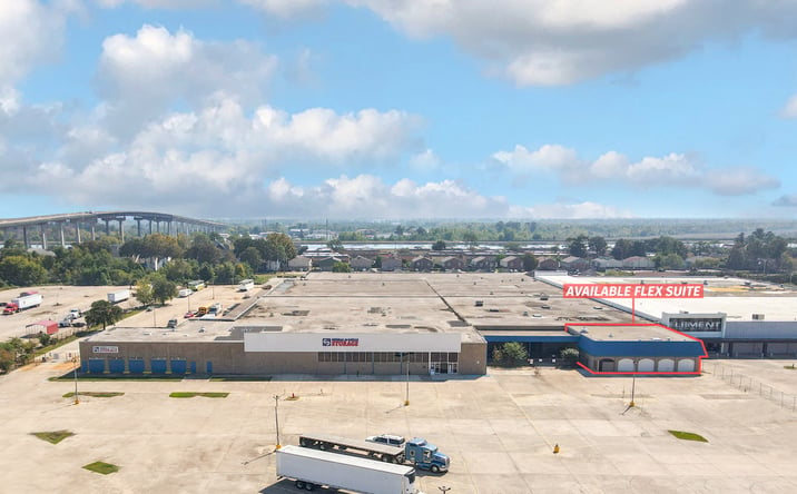 Pictures of Retail, Industrial property located at 6001 Woodland Hwy, New Orleans, LA 70131 for lease - image #1