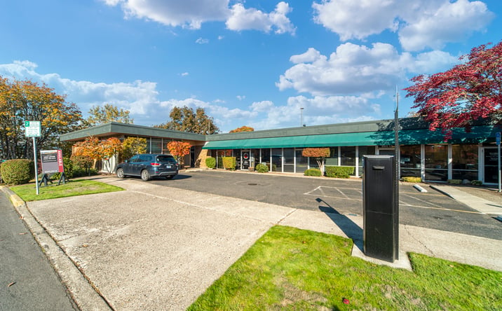 Pictures of Office property located at 695 Commercial St SE, Salem, OR 97301 for lease - image #1