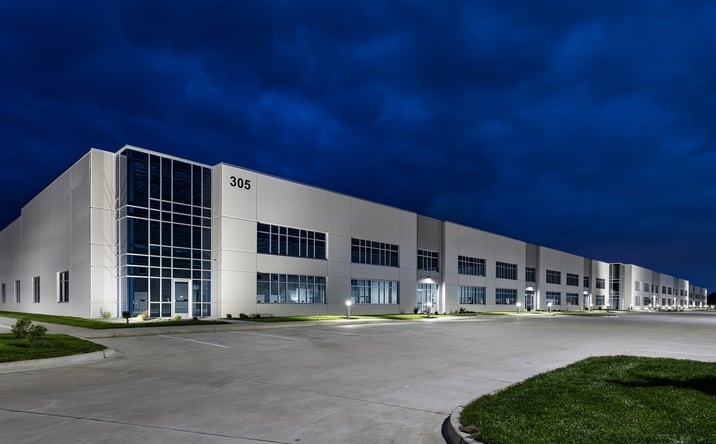 Pictures of Industrial property located at 305 Adventureland Drive NW, Altoona, IA 50009 for lease - image #1