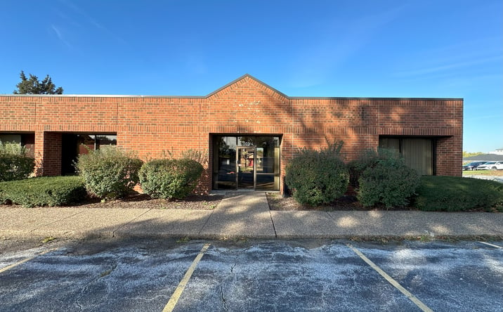 Pictures of Office property located at 4436 N Brady St, Davenport, IA 52806 for lease - image #1