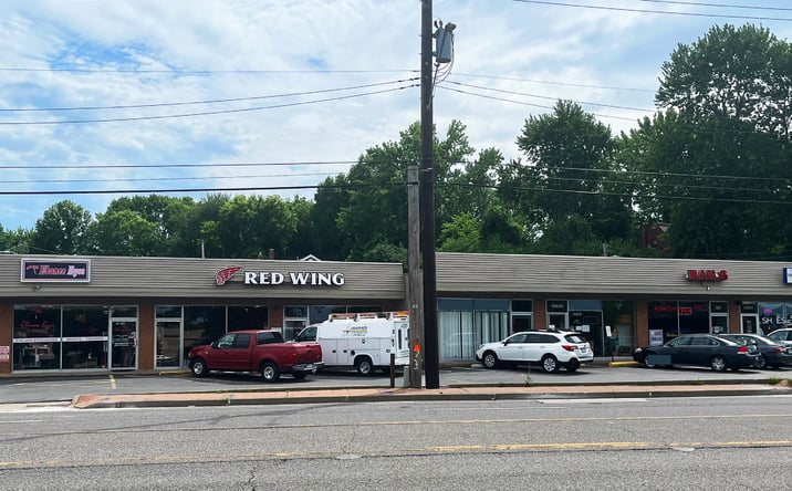 Pictures of Retail, Office property located at 10820 St. Charles Rock Rd, St. Ann, MO 63074 for lease - image #1