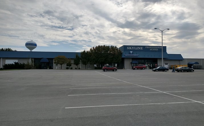 Pictures of Office property located at 900 SKYLINE Drive, Marion, IL 62959 for lease - image #1