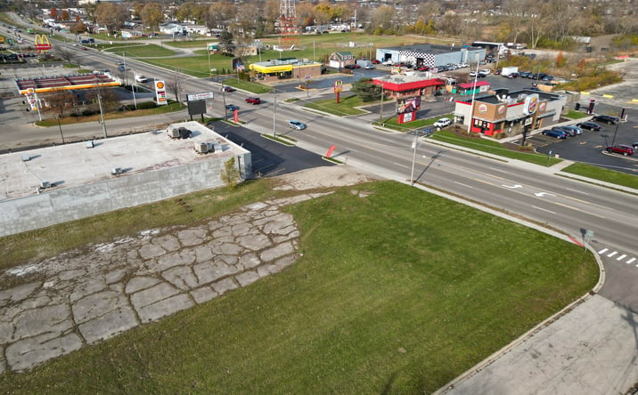 Pictures of Land property located at 3109 Belvidere Rd, Park City, IL 60085 for lease - image #1