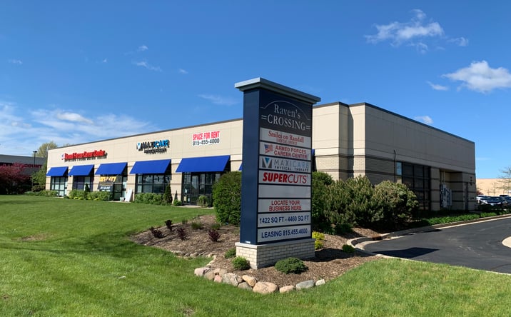 Pictures of Retail, Restaurant property located at 2148-2168 Randall Rd, Carpentersville, IL 60110 for lease - image #1