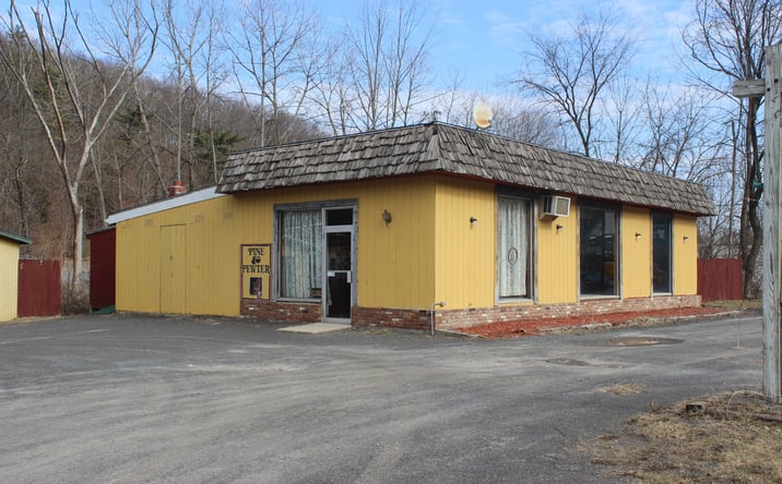 Pictures of Retail property located at 426 NY-28, Kingston, NY 12401 for lease - image #1