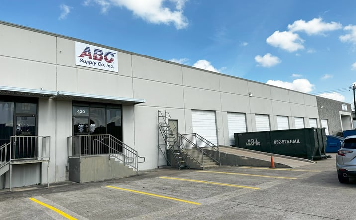 Pictures of Industrial property located at 651 N Shepherd Dr, Houston, TX 77007 for lease - image #1