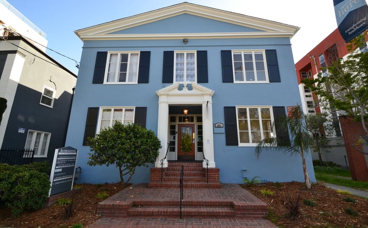 Pictures of Office property located at 431 30th St, Oakland, CA 94609 for lease - image #1