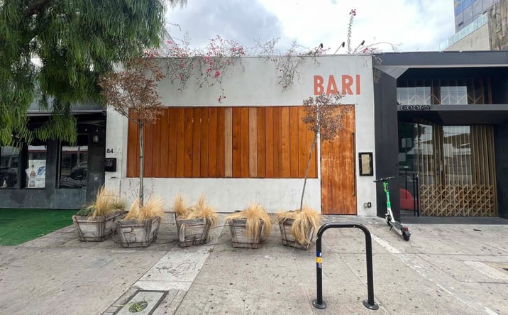 Pictures of Retail, Restaurant property located at 8422 W 3rd St, Los Angeles, CA 90048 for lease - image #1