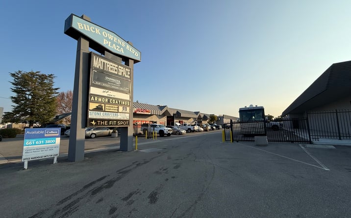 Pictures of Retail, Industrial property located at 3624 Buck Owens Blvd, Bakersfield, CA 93308 for lease - image #1