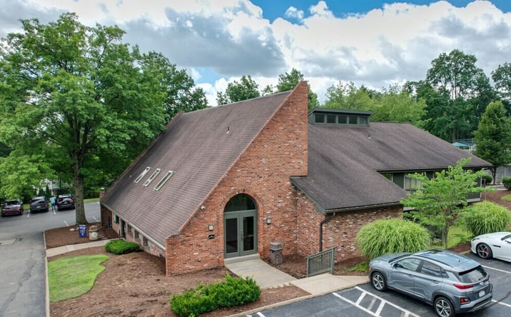Pictures of Office property located at 850 Boyce Rd, Bridgeville, PA 15017 for lease - image #1