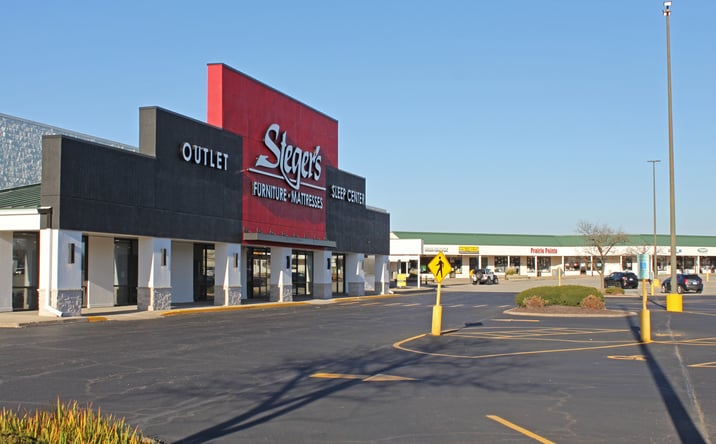 Pictures of Land, Retail property located at 8817 Knoxville Ave, Peoria, IL 61615 for lease - image #1