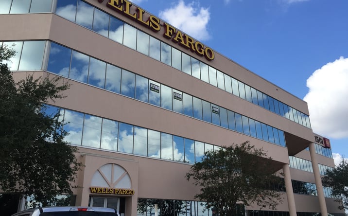 Pictures of Retail, Office property located at 1501 E Mockingbird Ln, Victoria, TX 77904 for lease - image #1
