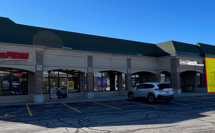 Pictures of Retail property located at 900 - 1100 Gate Way Court, West Bend, WI 53095 for lease - image #1