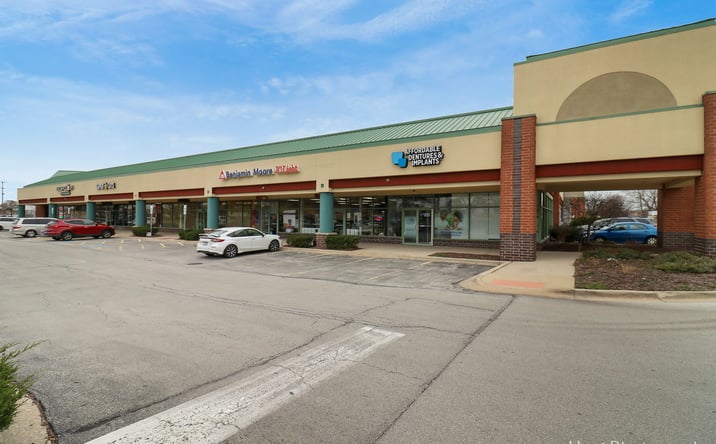 Pictures of Retail property located at 15800 S Harlem Ave, Orland Park, IL 60462 for lease - image #1