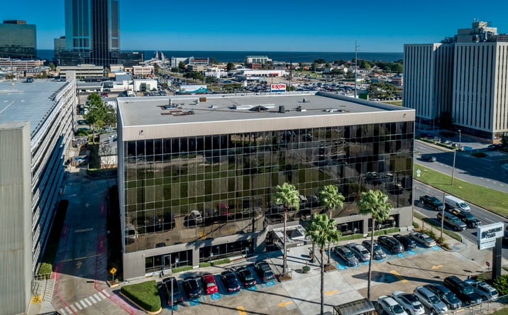 Pictures of Office property located at 3510 N Causeway Blvd, Metairie, LA 70002 for lease - image #1
