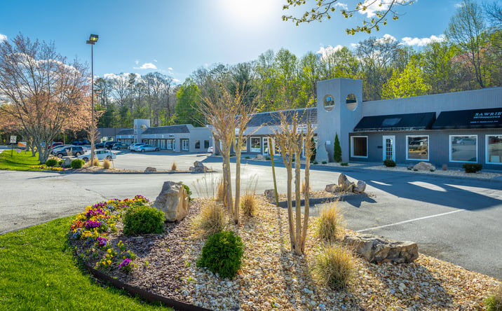 Pictures of Retail, Office property located at 1213 Taft Hwy, Signal Mountain, TN 37377 for lease - image #1
