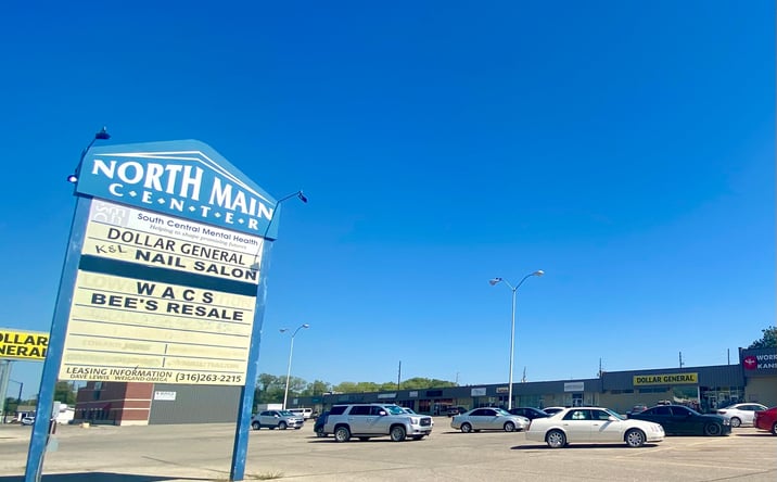 Pictures of Retail, Office, Restaurant property located at 601 N Main St, El Dorado, KS 67042 for lease - image #1