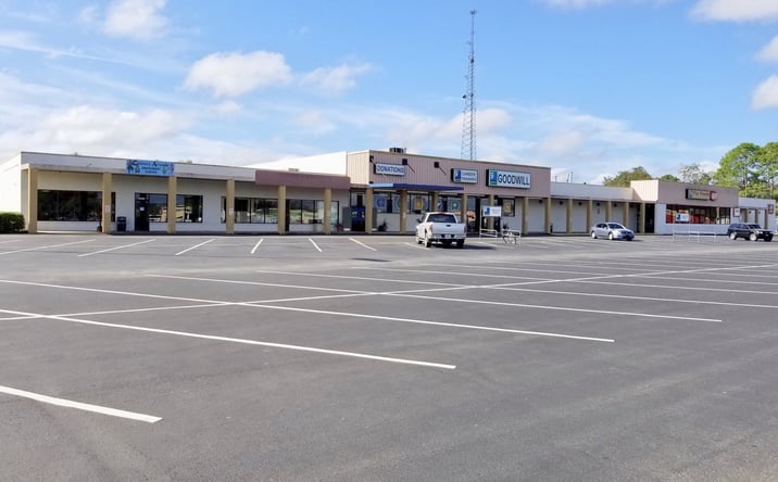 Pictures of Retail, Office property located at 1509 W Jefferson Street, Quincy, FL 32351 for lease - image #1