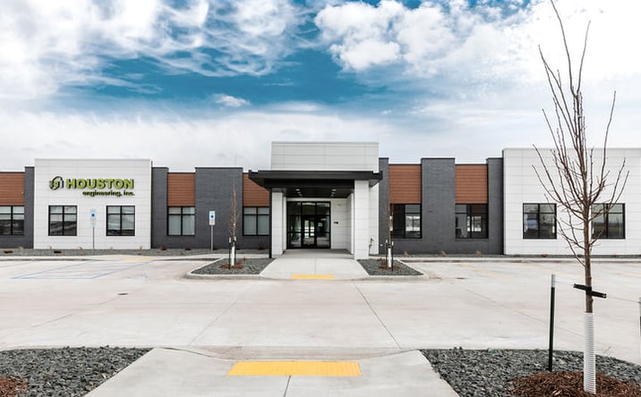 Pictures of Retail, Office, Special Purpose property located at 4399 S Columbia Rd, Grand Forks, ND 58201 for lease - image #1
