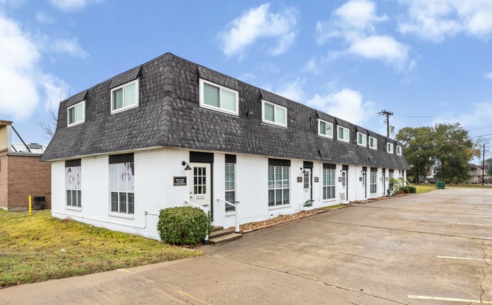 Pictures of Office property located at 2600 NASA Road 1, Seabrook, TX 77586 for lease - image #1